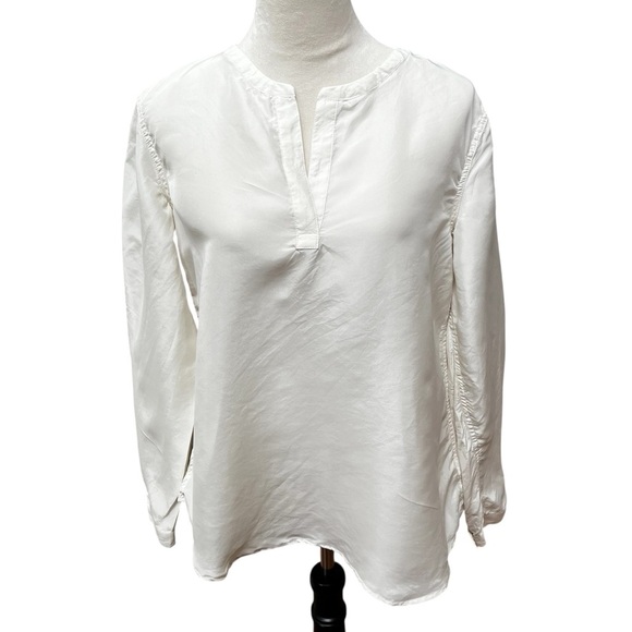Garnet Hill Tops - Garnet Hill Women’s Size 12 Cream Silk V-neck Long Sleeve Shirt Top